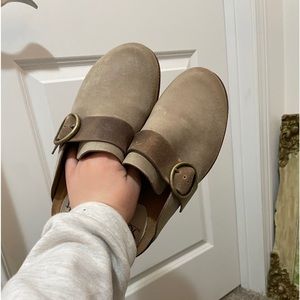 Sofft Billie Cashmere Sandal. Size: 8.5. BRAND NEW